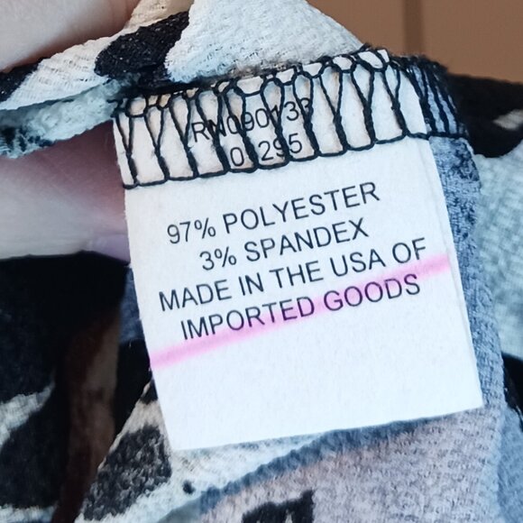 #178 3/$18 - NWT LA Hearts Black/White Button Down Short Sleeve Top Size M - Picture 4 of 7